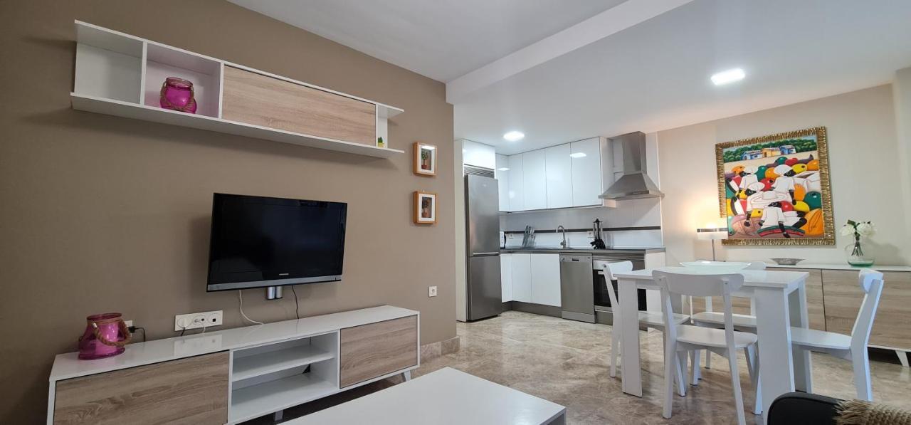 Puerto Fino Apartamentos Almerimar Exterior photo